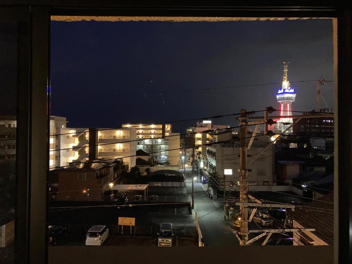 J-Hoppers Beppu Guesthouse ジェイホッパーズ別府ゲストハウス Ngoại thất bức ảnh