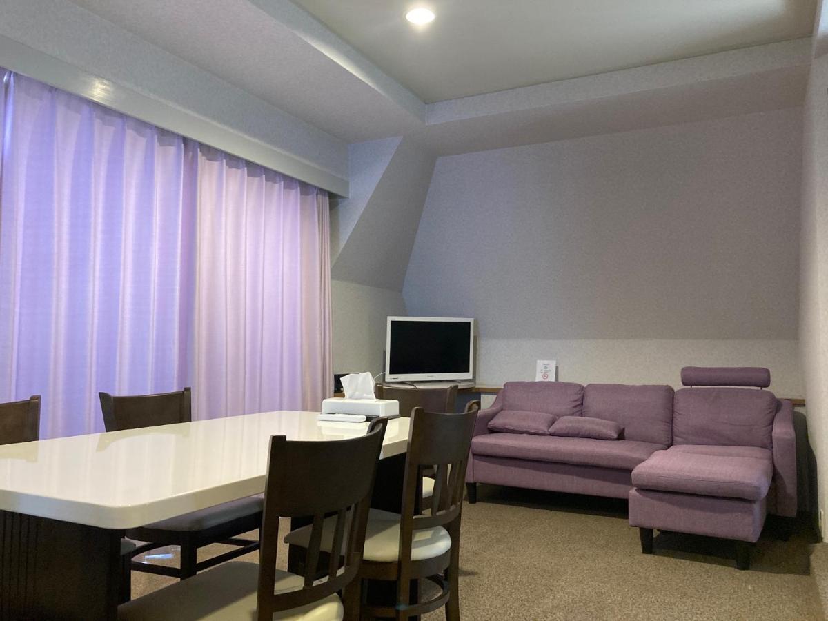 J-Hoppers Beppu Guesthouse ジェイホッパーズ別府ゲストハウス Ngoại thất bức ảnh